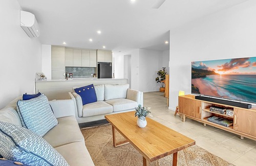 Batemans Bay Apartment | 3-Bed: Riverfront Alfresco Dining & Rooftop Pool