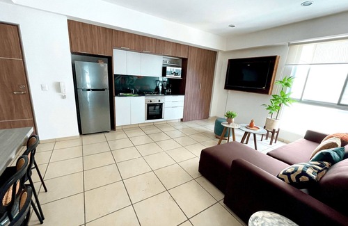 Guadalajara Apartment | 3 Bed sheets with pool and Gym in "Uno Urban Life