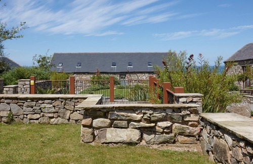 Pistyll House | 3 Bed - The Threshing Barn