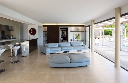 Flamands House | 3 Bed Villa CASAWAPA - Magical View & Environment!