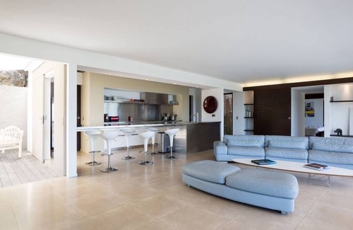 Flamands House | 3 Bed Villa CASAWAPA - Magical View & Environment!