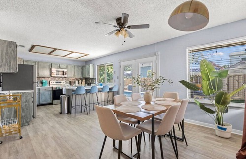 South Arlington House | 3 Bed W/Pool I 15 Mins to AT&T Stadium & Six Flags