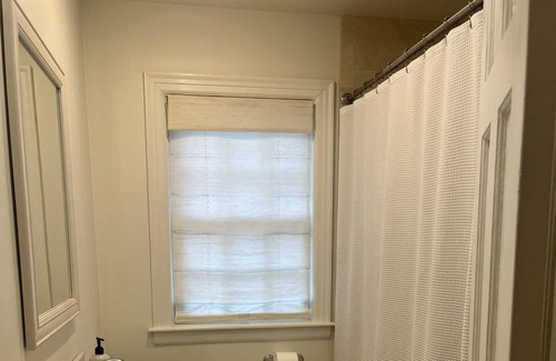 Oxford House | 3 Bedroom/2 Bath Home walking distance to Oxford Square and Ole Miss