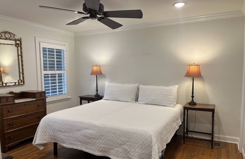 Oxford House | 3 Bedroom/2 Bath Home walking distance to Oxford Square and Ole Miss