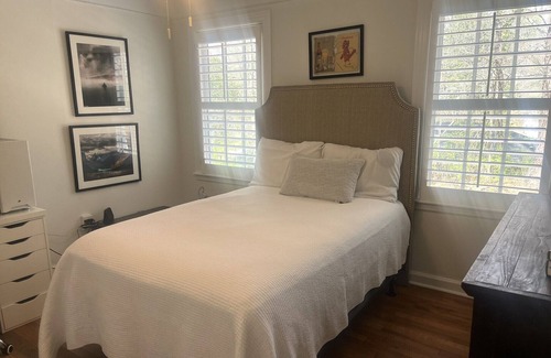 Oxford House | 3 Bedroom/2 Bath Home walking distance to Oxford Square and Ole Miss