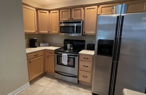 Columbia House | 3 Bedroom 2 bath house in quiet neighborhood. Close to MIZZOU stadium.