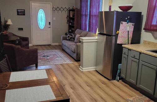 Saint Claude House | 3 bedroom 2 bath Musicians Village Flat
