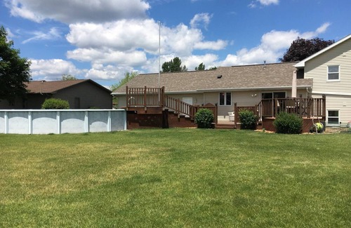 Oshkosh House | 3 Bedroom, 2 Bathroom Home - EAA Rental Only