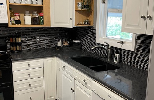Marquette House | 3 Bedroom/2 Baths in a central Marquette location.