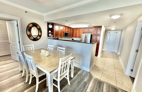 Fort Walton Beach Condo | 3 bedroom 3 bath direct view of pools, ocean, and beach. Beach service included