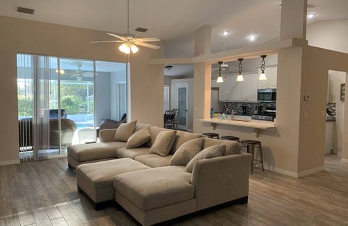 Sylvan Shores House | 3 Bedroom 3 Bath Lake Clay Getaway with Beautiful Pool