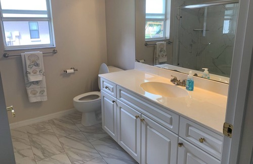 Sylvan Shores House | 3 Bedroom 3 Bath Lake Clay Getaway with Beautiful Pool