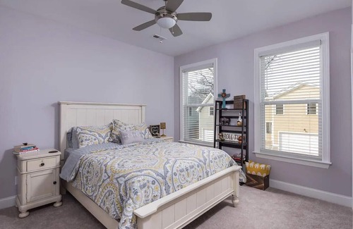 Chattanooga House | 3 Bedroom 3 Bathroom Furnished Townhome | Southside Historic District PARK AVE