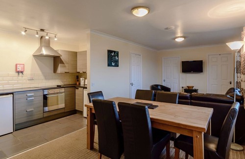 Aberaeron Ski Chalet | 3 bedroom accommodation in Gilfach-Yr-Halen
