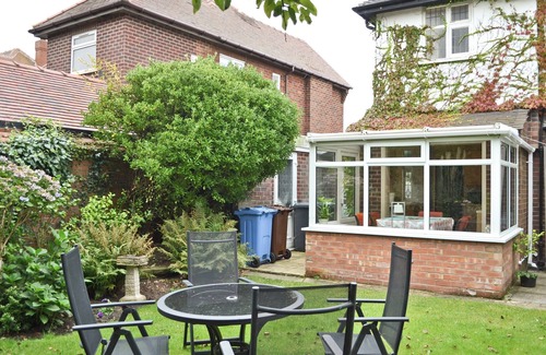 Lytham St. Anne's Cottage | 3 bedroom accommodation in Fairhaven, near St Anne&rsquo;s