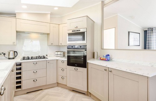 Addlethorpe Cabin | 3 bedroom accommodation in Addlethorpe