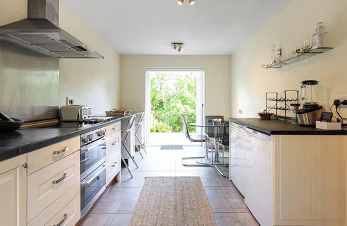 Kintbury Cottage | 3 bedroom accommodation in Hungerford