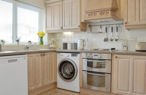 Trearddur Bay Cottage | 3 bedroom accommodation in Trearddur Bay, near Holyhead