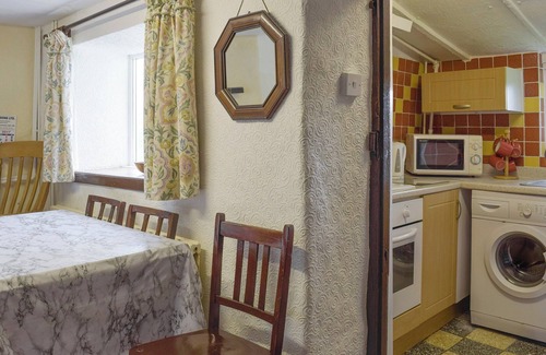 Pont Yates Cottage | 3 bedroom accommodation in Cynheidre, near Llanelli