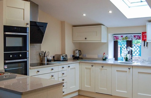 Roughton Cottage | 3 bedroom accommodation in Roughton, near Cromer