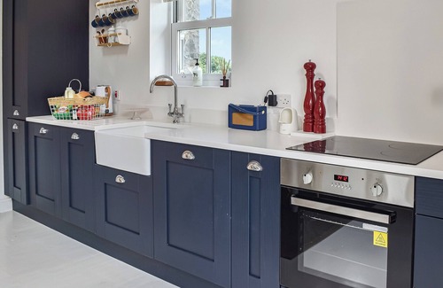 Llanbedr-y-cennin Cottage | 3 bedroom accommodation in Llanbedr-Y-Cennin, near Conwy