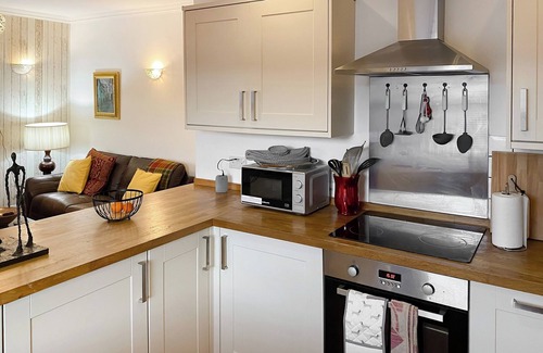 Auchtermuchty Cottage | 3 bedroom accommodation in Auchtermuchty, near Cupar