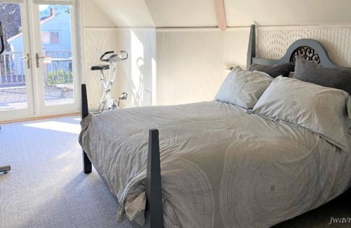 Noe Valley Apartment | 3 Bedroom Apartment L-445465 by Houzlet