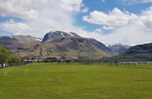 Fort William Apartment | 3 Bedroom Apartment sleeps 5 in Fort William, outdoor capital of the UK.