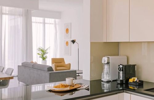 DIFC Apartment | 3 Bedroom Apartment w/Burj Khalifa View Downtown