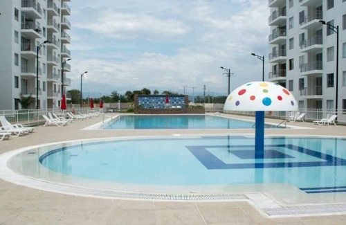 Girardot Apartment | 3 bedroom apartment with pool and balcony to the mountains in exclusive area!