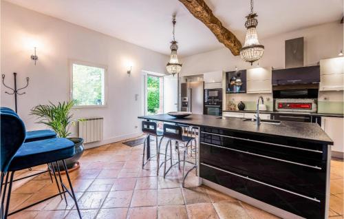 Marquefave House | 3 Bedroom Awesome Home In Marquefave