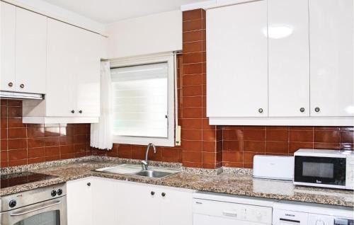 Tossa de Mar Apartment | 3 Bedroom Beautiful Apartment In Tossa De Mar