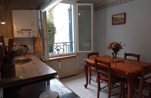 Sartrouville Bed & Breakfast | 3 Bedroom Bed & breakfast in Sartrouville