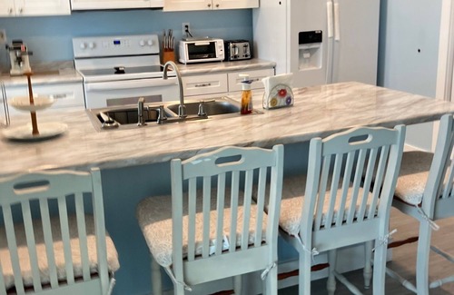 Marathon House | 3-bedroom,boat access in Marathon.AC,WiFi,50 ft Dock ' No problem atol '.