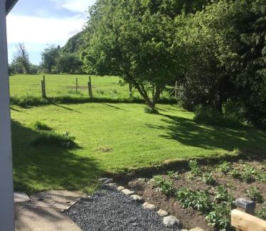 Llanrhaeadr-ym-Mochnant Apartment | 3 Bedroom Bungalow in Llanrhaeadr Ym