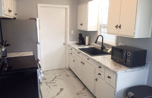 Indianapolis House | 3-bedroom bungalow in charming SOBRO