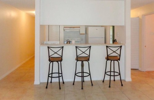 Pinellas Point Condo | 3 Bedroom Condo L-21002 by Houzlet