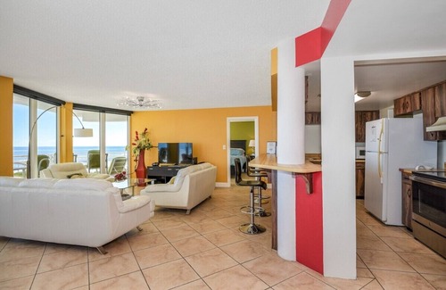Daytona Beach Condo | 3-Bedroom Condo in Lovely Daytona Beach Shores with Amazing Views!