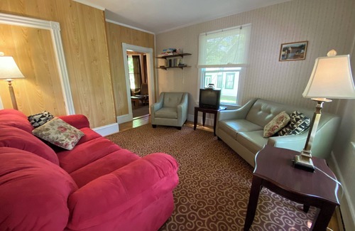Poland Cottage | 3 Bedroom Cottage at the 500 acre Poland Spring Resort with lots of onsite activities!