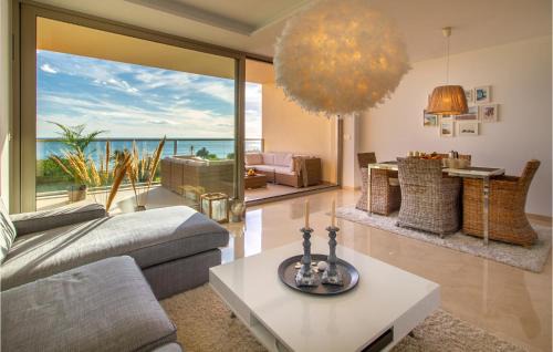 Villajoyosa Apartment | 3 Bedroom Cozy Apartment In Villajoyosa