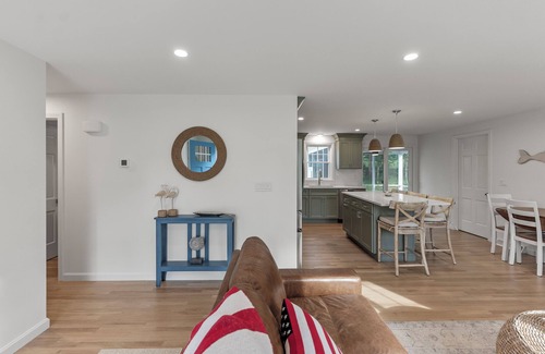 East Dennis House | 3 Bedroom Dennis home close to beaches and amenities