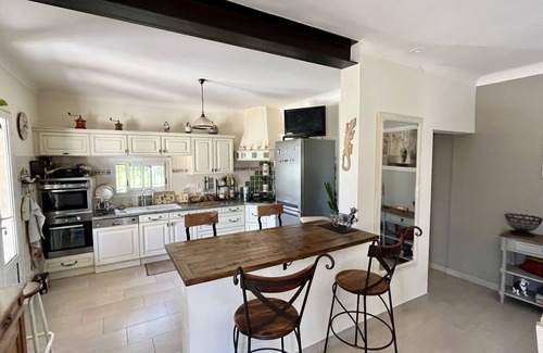 Pernes-les-Fontaines House | 3 bedroom country house sleeps 6