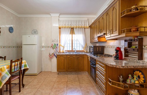 Iznajar House | 3 bedroom gorgeous home in Iznájar
