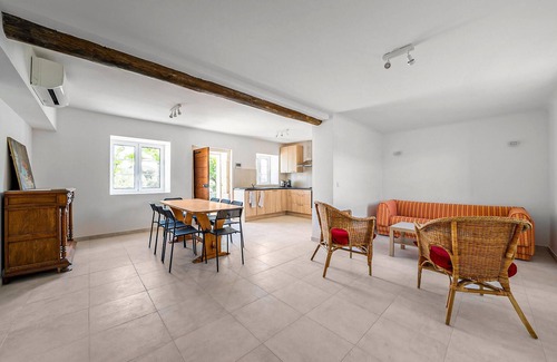 Mouries House | 3 bedroom gorgeous home in Mouriès