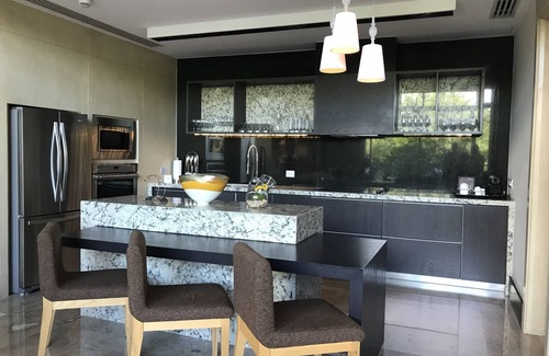 Villa Juarez Resort | 3 Bedroom Grand Luxxe Loft