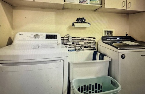 Chincoteague Apartment | 3 Bedroom House with adjoining small hosts apartment, may/may not be occupied