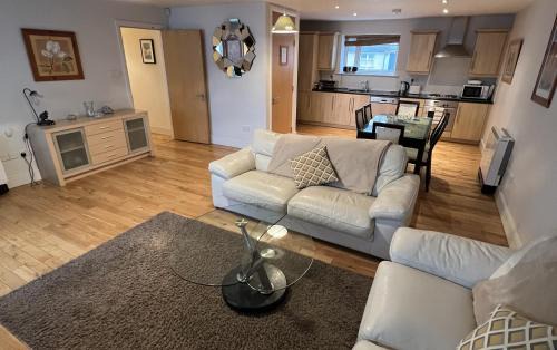Kinsale House | 3 bedroom harbour view apartment in Kinsale