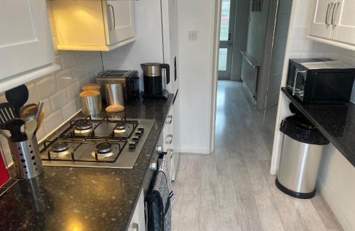 Tudor House | 3 Bedroom House Kingston upon Thames