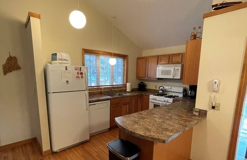 South Casco House | 3 Bedroom home in Point Sebago resort