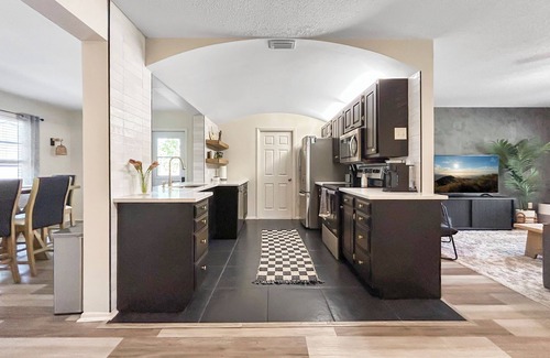 Sarasota House | 3-bedroom home in Sarasota with fitness room